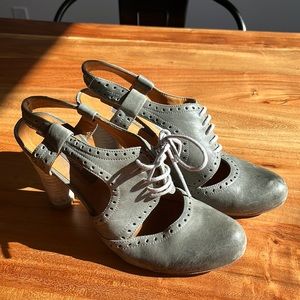 Zinda all leather heels sz 37 or 6.5